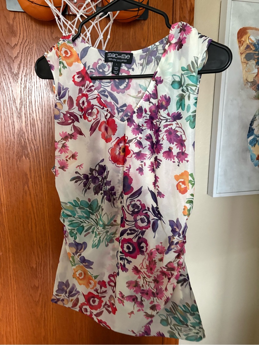 Mac & Me Floral V-Neck Sleeveless Camisole in Cream Multicolor